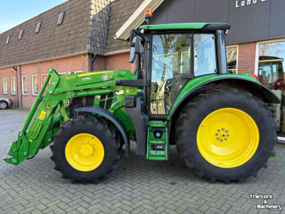 Tractor / Trekker John Deere 6120M