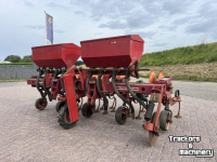 Schoffelmachine / Schoffelbalk Kongskilde 4 x 75 Mais schoffelapparaat