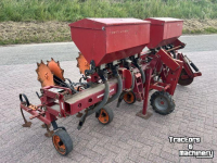 Schoffelmachine / Schoffelbalk Kongskilde 4 x 75 Mais schoffelapparaat