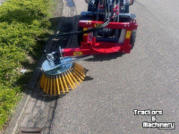 Shovel / Wiellader / Kniklader Kemp Kemp Onkruidborstel mechanisch zwenkbaar