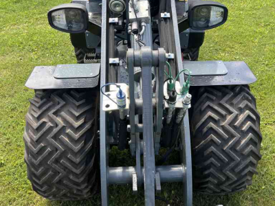 Shovel / Wiellader / Kniklader Giant G 2200 E X-TRA