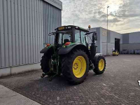 Tractor / Trekker John Deere 6090M