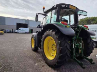 Tractor / Trekker John Deere 6090M