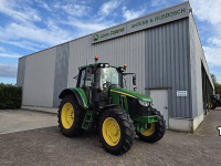 Tractor / Trekker John Deere 6090M