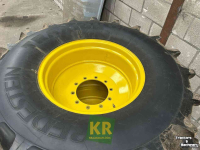 Wielen, Banden, Velgen & Afstandsringen Vredestein 650/85R38 en 600/70R28