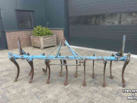 Cultivator Lemken 13 tands vaste tand cultivator woeler met drukrol