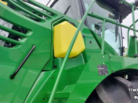 Veldhakselaar John Deere 8200i Zelfrijdende Veldhakselaar Nieuw