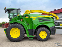 Veldhakselaar John Deere 8400