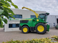 Veldhakselaar John Deere hakselaar 8200i