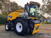 Veldhakselaar New Holland FR 9040 hakselaar