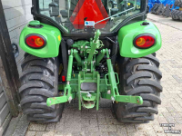 Compact tractor John Deere 3033R compact tractor smalspoor hydrostaat tuin en park communal kleine trekker mini