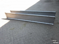 Overige transport- en industriemachines en toebehoren  Aluminium op rijplaat
