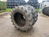 Wielen, Banden, Velgen & Afstandsringen Pirelli 580/70R38
