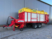Opraapwagen Pottinger Pöttinger Faro 4000D met Afvoerbandje.
