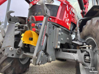 Tractor / Trekker Massey Ferguson 5711 SL Dyna- 4 Efficiënt met voorlader
