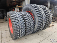 Wielen, Banden, Velgen & Afstandsringen Michelin Michelin Roadbib 650/65R42 en 540/65R30. Passend op oa Fendt 700 serie