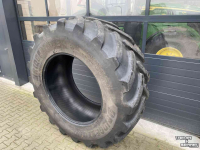 Wielen, Banden, Velgen & Afstandsringen Bridgestone 710/70R42