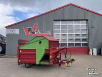 Voerverdeelwagen  / Voerdoseerwagen Strautmann UBVW