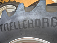 Wielen, Banden, Velgen & Afstandsringen  Trelleborg 750/70R44 + 650/60R38