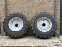 Wielen, Banden, Velgen & Afstandsringen Firestone 420/85R28<>520/85R38