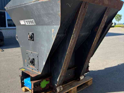 Zaagselstrooier voor boxen VDW Bedding Master XL 150