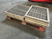 Diverse gebruikte onderdelen  SORTEERZEVEN 60X75