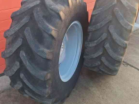 Wielen, Banden, Velgen & Afstandsringen Firestone 440/65x24 10%