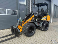 Shovel / Wiellader / Kniklader Giant Demo G2700 X-xta HD+ Optie Hefvering!