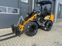 Shovel / Wiellader / Kniklader Giant Demo G2700 X-xta HD+ Optie Hefvering!
