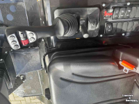 Shovel / Wiellader / Kniklader Giant Demo G2700 X-xta HD+ Optie Hefvering!
