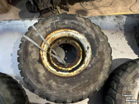Wielen, Banden, Velgen & Afstandsringen Michelin 13.00r20 (14.75/80r20)