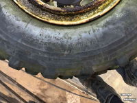 Wielen, Banden, Velgen & Afstandsringen Michelin 13.00r20 (14.75/80r20)