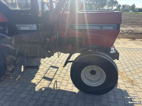 Compact tractor International International 745xl