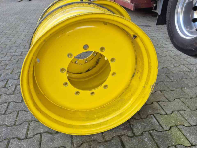 Wielen, Banden, Velgen & Afstandsringen John Deere Velgen 15x28 Titan vast