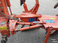 Ploegen Kuhn Master 120 4 schaar ploeg