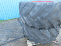 Wielen, Banden, Velgen & Afstandsringen Pirelli 600/65R28 Fendt 10 gaats 60%