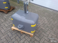 Gebruikte onderdelen van tractoren  450 KG