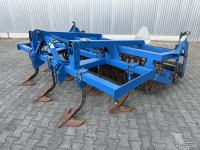 Cultivator  Cultivator met pakkerrol