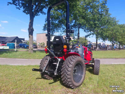 Compact tractor TYM T255h