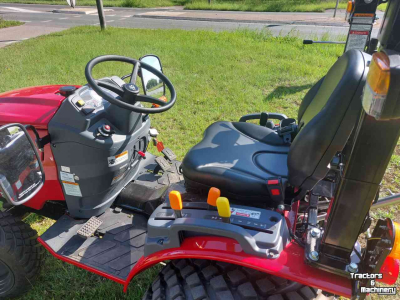 Compact tractor TYM T255h
