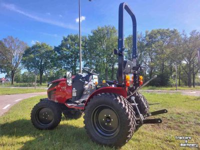 Compact tractor TYM T255h