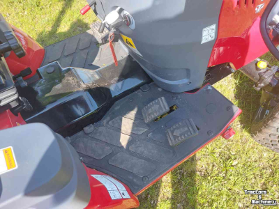 Compact tractor TYM T255h