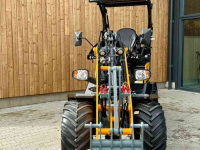 Shovel / Wiellader / Kniklader Giant G2300 HD
