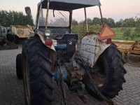 Oldtimers Ford 4000 met voorlader