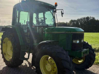 Tractor / Trekker John Deere 6400