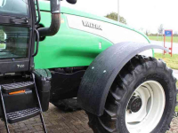 Traktoren Valtra T130 Hitech