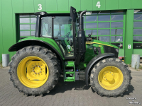 Tractor / Trekker John Deere 6M 125