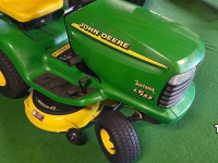 Zitmaaier John Deere LT155