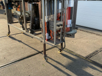 Overige inschuurmachines en toebehoren  Folieverpakker met clipper 3600X1000 Gillenkirch folie rol verpakkingsmachine verpakker PE verpackungsmachine
