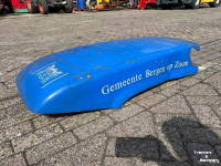 Gebruikte onderdelen van tractoren New Holland TL motorkap gebruikt